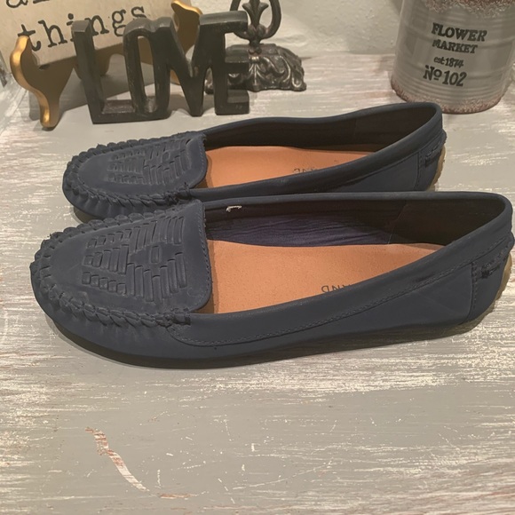 Lucky brand ‘Aninah’ Navy blue tan slip on moccasins flats 7M - Picture 5 of 6